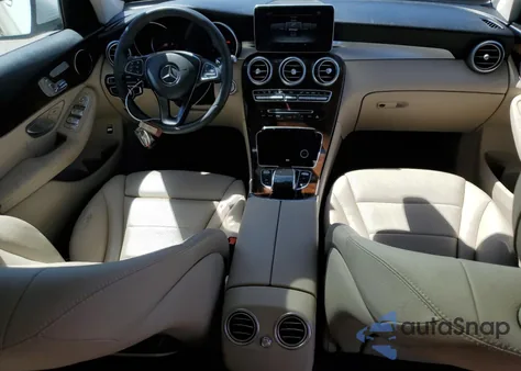 2018 Mercedes-Benz Glc 300 z USA, uszkodzony, nr VIN WDC0G4JB1JV022445